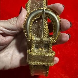 Vintage Gold Lace Clear Belt – Y2K Glam Statement Accessory